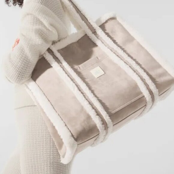 ALO Yoga Handbags - WINTERFUN TOTE BAG Oat/Ivory *NEW* w/tags RARE